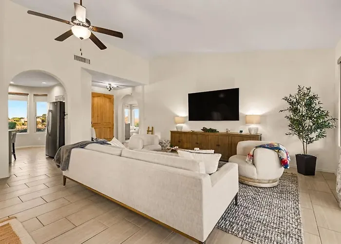 3br Hilltop Oasis With Pool Hot Tub & Mountain Views Fountain Hills
