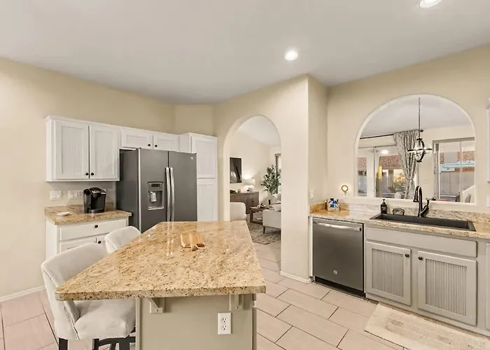 Holiday home 3br Hilltop Oasis With Pool Hot Tub & Mountain Views Fountain Hills