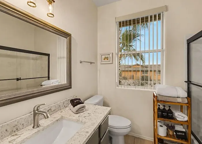 3br Hilltop Oasis With Pool Hot Tub & Mountain Views *