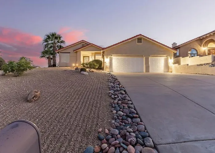 3br Hilltop Oasis With Pool Hot Tub & Mountain Views *