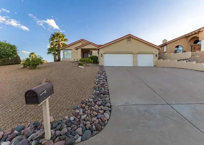 Holiday home 3br Hilltop Oasis With Pool Hot Tub & Mountain Views Fountain Hills